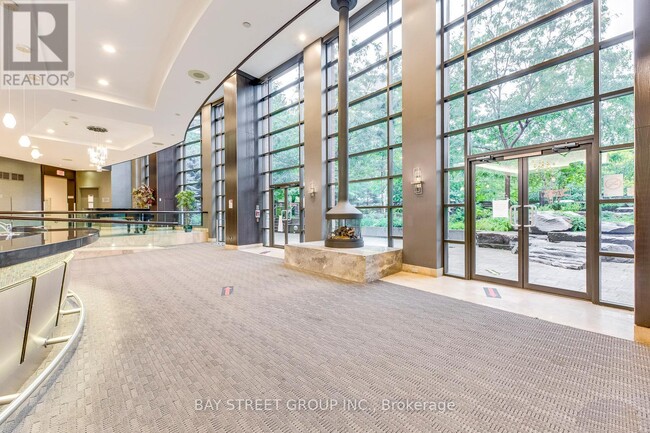 Building Photo - 23-1023 Sheppard Ave E