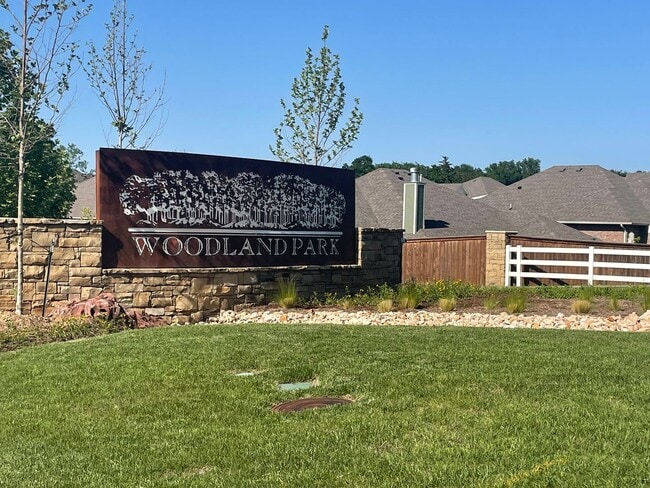 Building Photo - True 4 bedroom with luxury furnishings , convenient community amenities and storm shelter in Edmo...