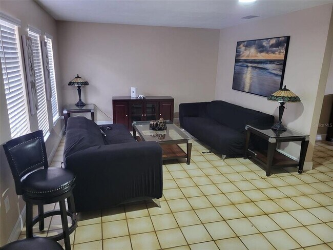 Foto del edificio - 7530 Judith Crescent