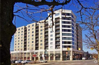 Building Photo - 111 N Ashley St
