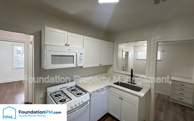 Foto del edificio - 113 N Greer St