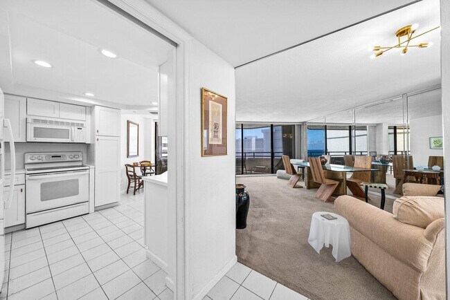 Building Photo - 3560 S Ocean Blvd