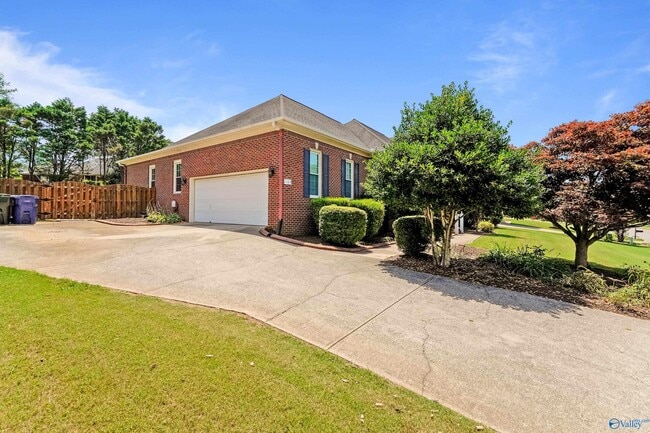 Building Photo - 109 Alexandria Dr