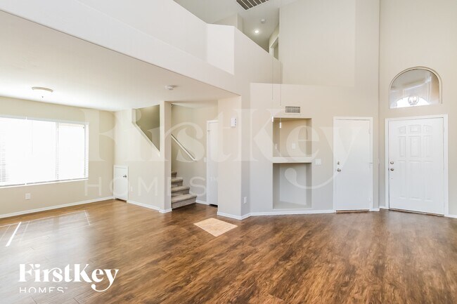 Foto del edificio - 4332 E Windsong Dr