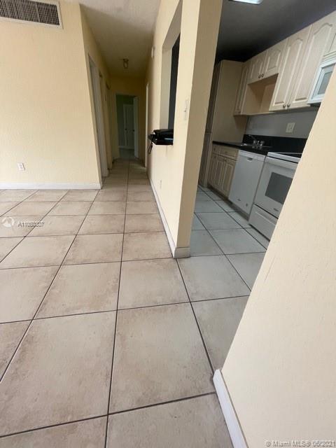 Foto del edificio - 4610 NW 79th Ave