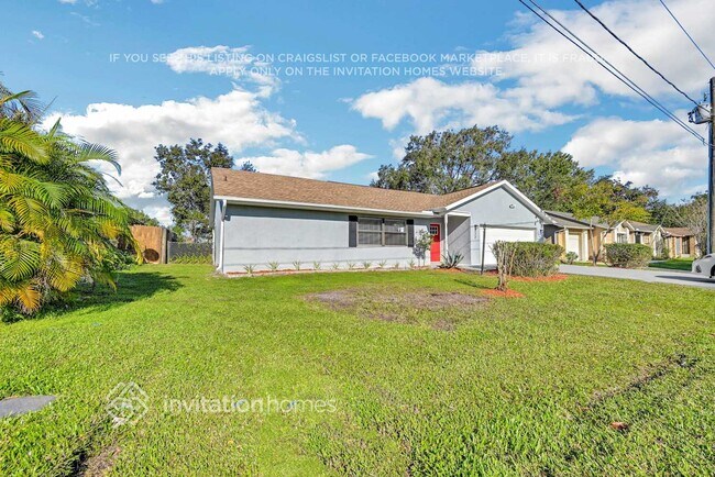 Building Photo - 332 Dagama Ct