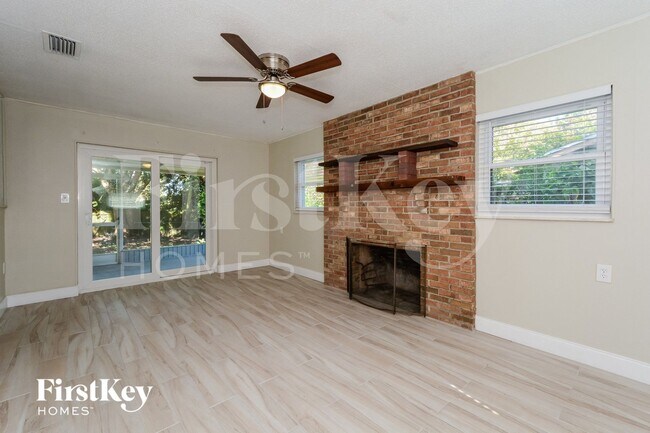 Building Photo - 4936 Bobbie Ave