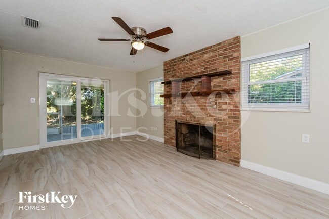 Foto del edificio - 4936 Bobbie Ave