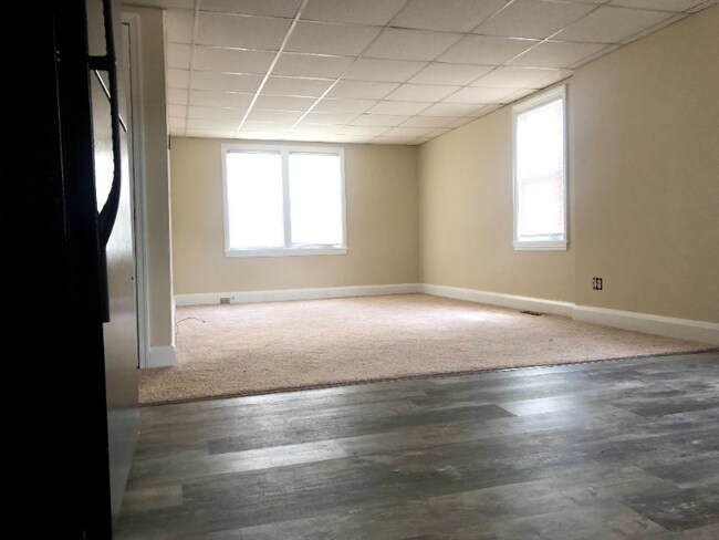 Foto del edificio - 13 Kemper Ave