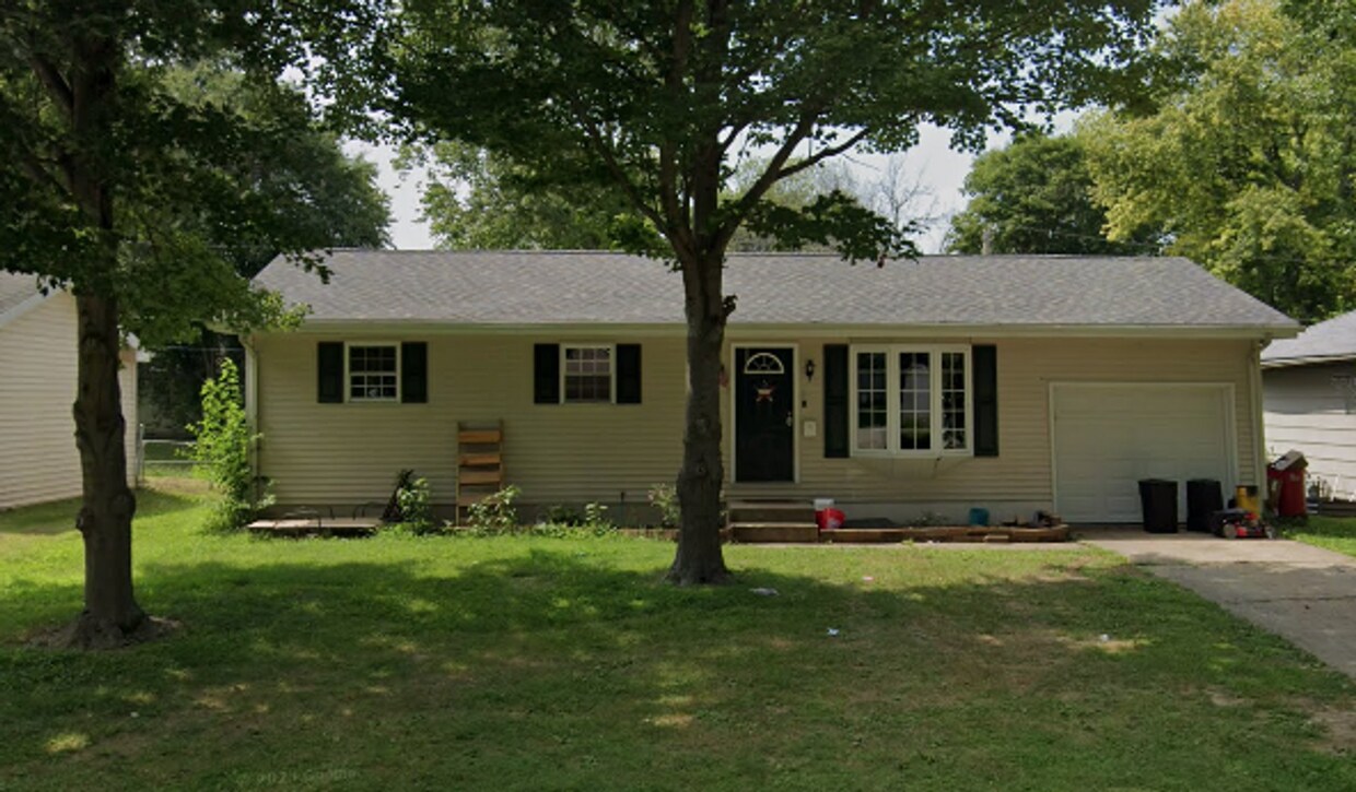 Foto principal - 27 Nottingham Dr