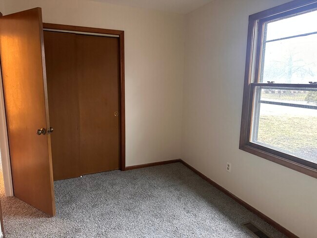 Foto del edificio - 5890 N Rural St