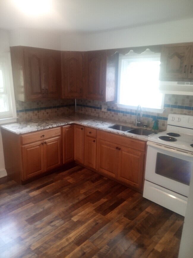 Foto del edificio - 8 Murphy Ave