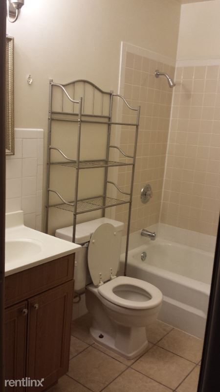 Building Photo - 2 br, 1 bath Apartment - 5632 W 105th Street