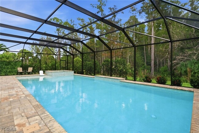 Building Photo - 11012 Castlereagh St