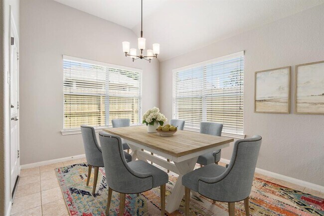 Foto del edificio - 12714 Lakeshore Dr