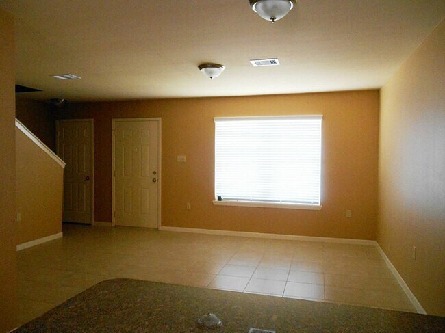 Building Photo - 10058 Emnora Ln
