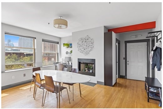 Building Photo - 97 Broadway