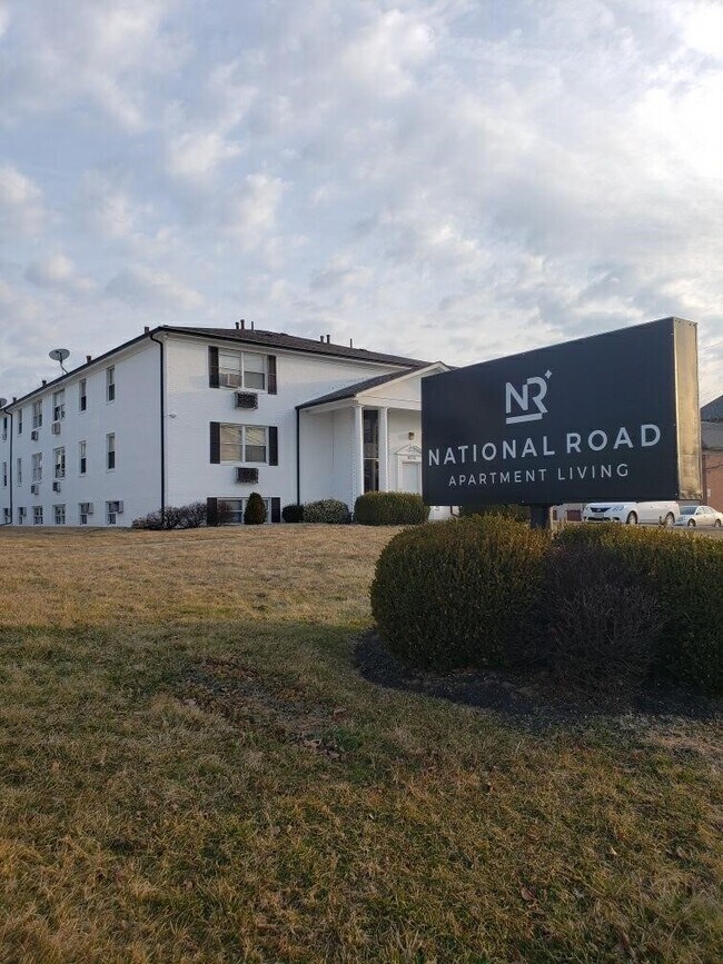 Foto del edificio - National Road Apartments