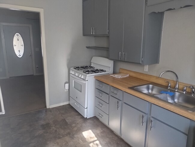 Foto del edificio - 414 NW 97th St