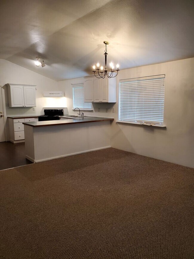 Foto del edificio - 2 br, 1 bath House - 36021 Hansville Road NE