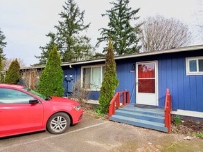 Building Photo - 305 Tacoma Blvd S