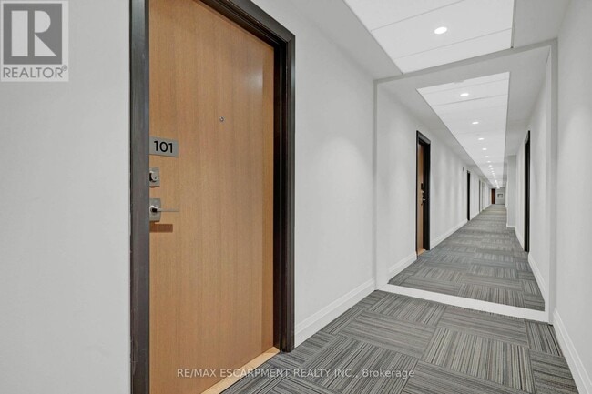 Building Photo - 1105 Leger Wy