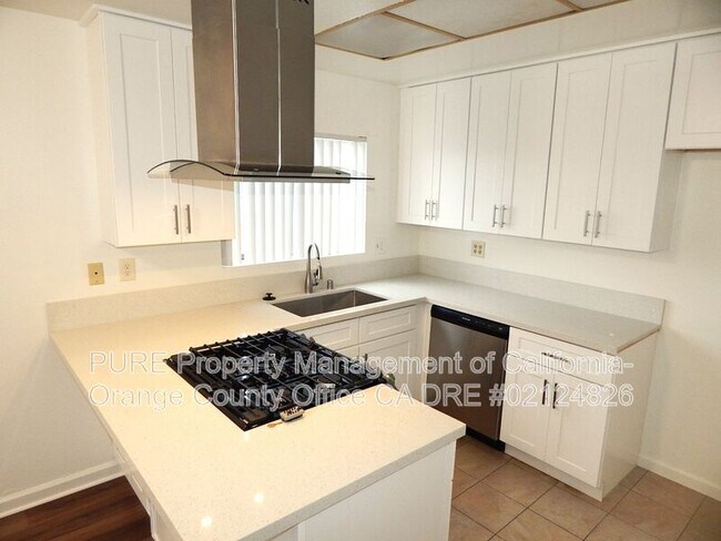 Foto del edificio - 16542 Kellog Cir