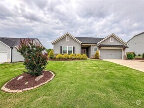 Building Photo - 3620 Summerpoint Crossing