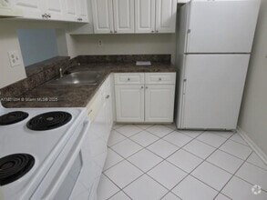 Building Photo - 8005 SW 107th Ave
