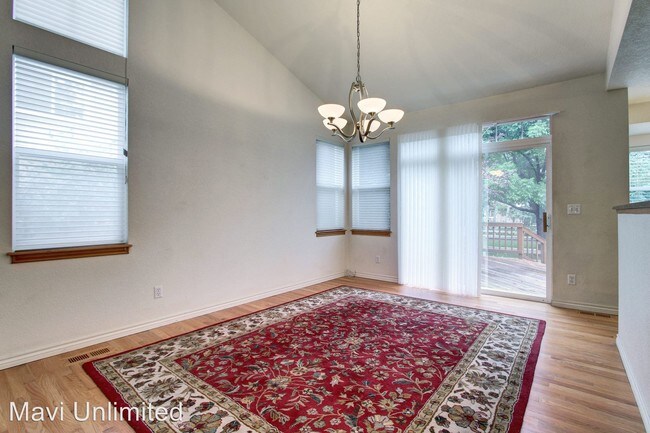 Foto del edificio - 4054 Hawthorne Cir