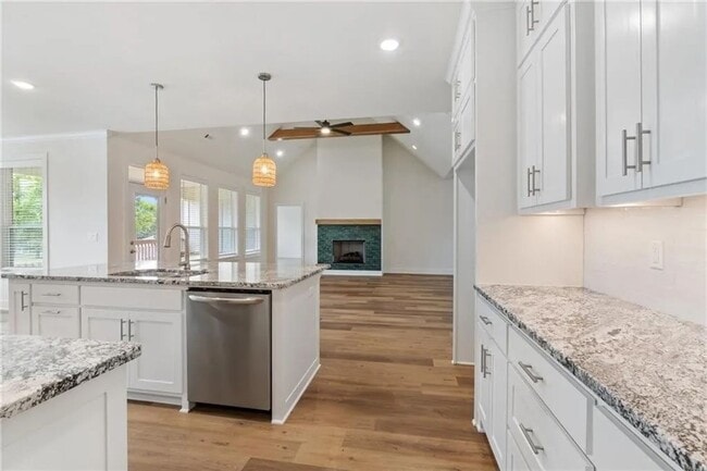 Photo - New Beginnings Start At AMRR: Beautiful Newer Construction Home in Prairie Grove