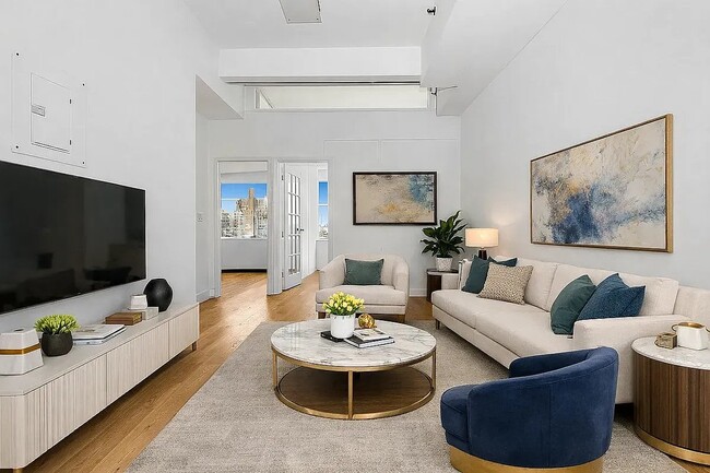 Building Photo - 50 Murray St