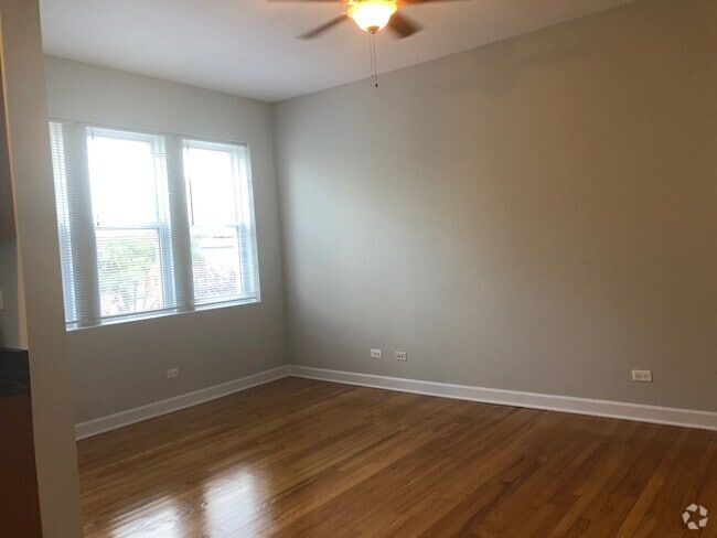 Building Photo - 3003 N Spaulding Ave