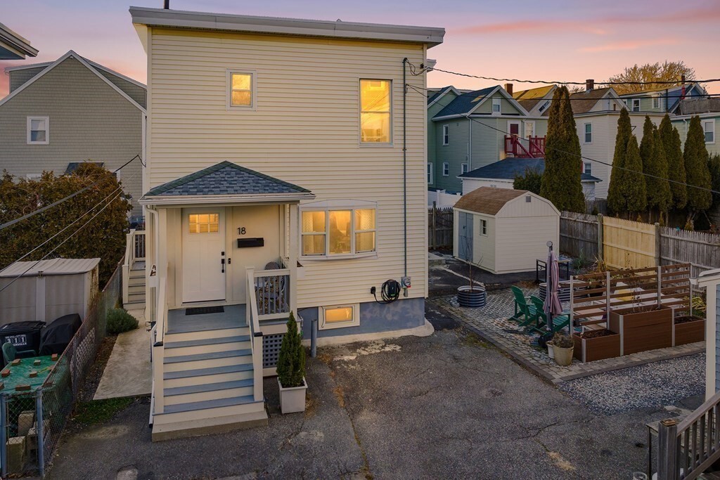 Primary Photo - 18 Prescott St