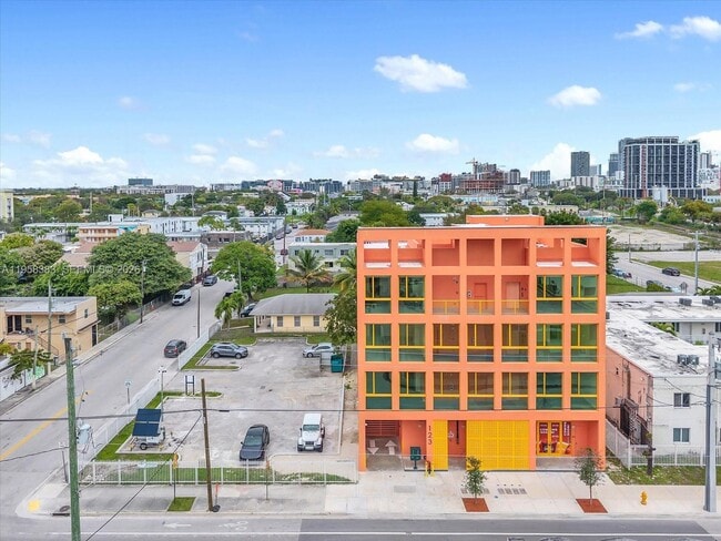 Foto del edificio - 123 NW 14th St