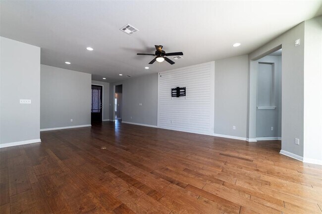 Building Photo - 109 Roseheath Ln