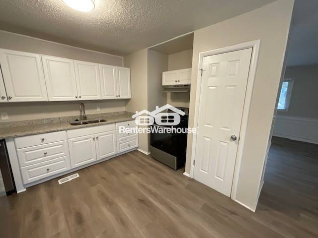 Building Photo - Charming 3 bedroom, 1 bathroom