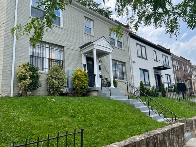 Foto del edificio - 1267 Meigs Place NE, Unit #3