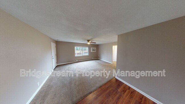 Foto del edificio - 721 Golfview Ave