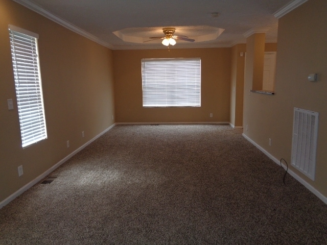 Building Photo - 2320 Hayward Ln
