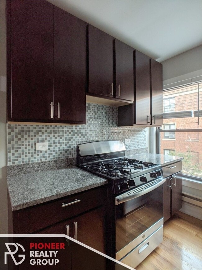Building Photo - 2909 N Mildred Ave