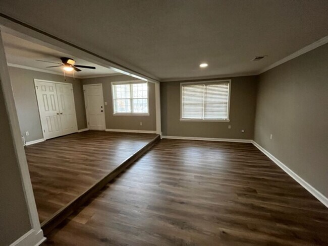 Foto del edificio - Renovated 3 Bedroom 1 Bath Home for Rent!