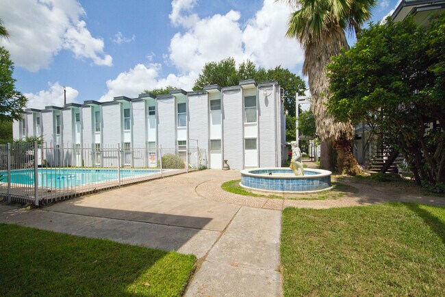Foto del edificio - 1000 Heights Blvd