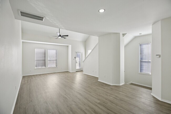 Foto del edificio - 1705 Stuart St