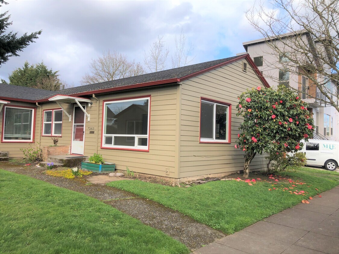 2419 NE Sumner St Unit 2419, Portland, OR 97211 Condo for Rent in