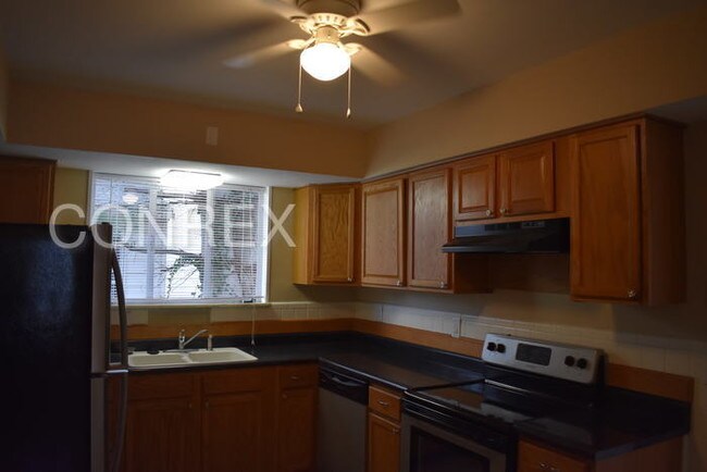 Foto del edificio - 1501 W Galbraith Rd