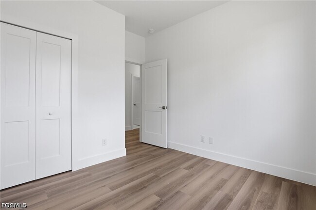 Building Photo - 4710 27th St SW