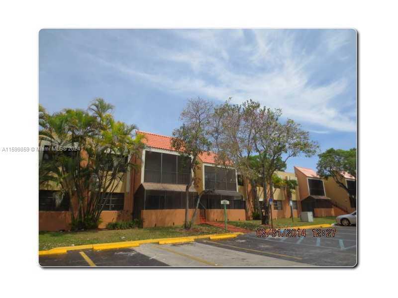 Foto del edificio - 7909 SW 104th St