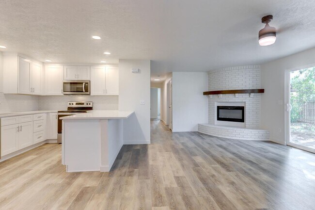 Building Photo - Hoff Dr. Duplex