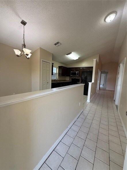Foto del edificio - 776 Wolf Creek Ct